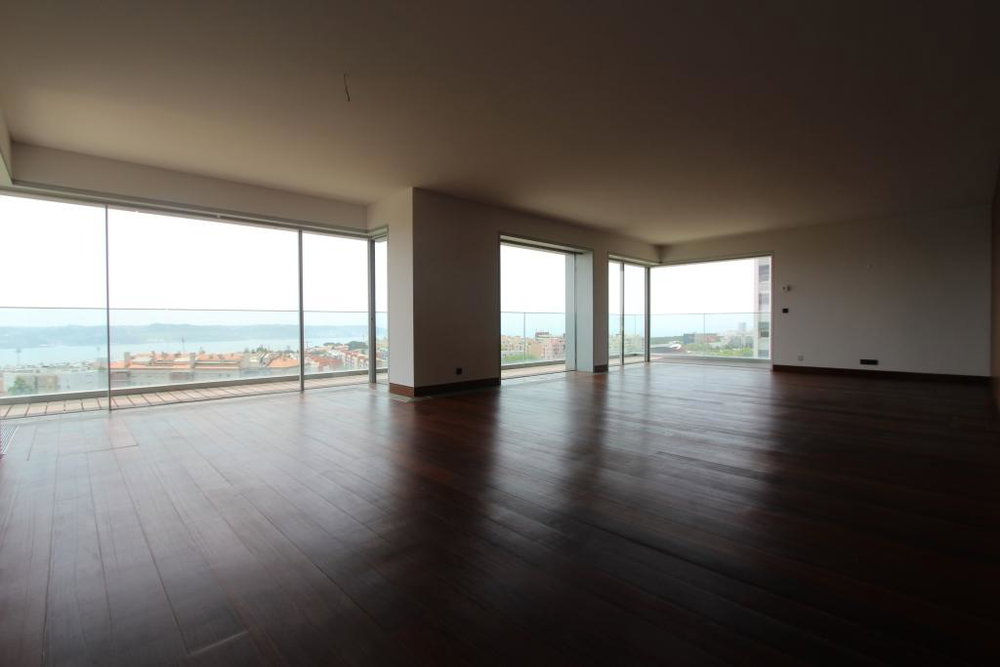 T4 Apartment Sky Restelo: Contemporary Living Where Architecture, Comfort and History Meet in Lisbon