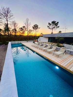 Luxury 4-bedroom villa with garden and swimming pool in the heart of Carvalhal 355225683