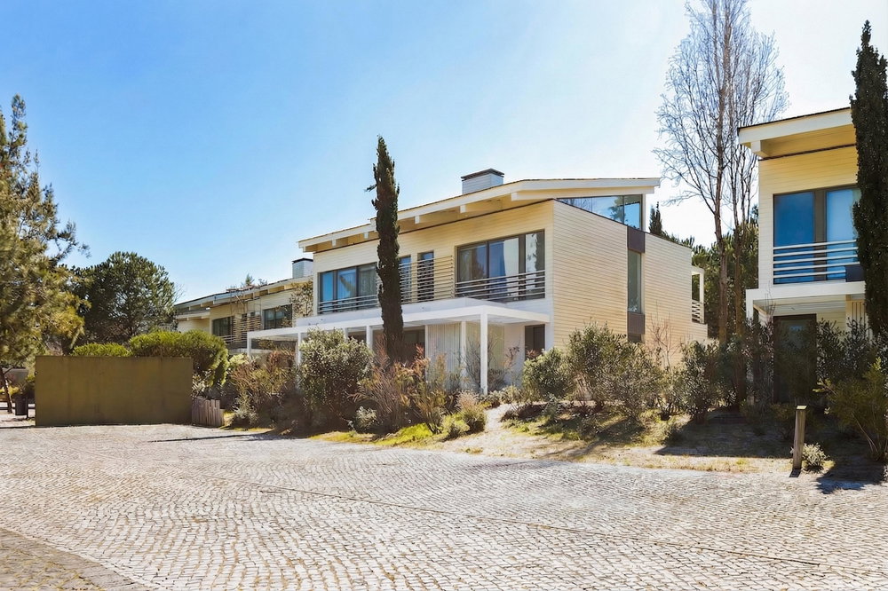 Fantastic, Townhouse, Tróia