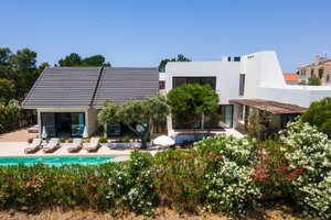 Magnificent 5-Bedroom Villa – Possanco 2041894329