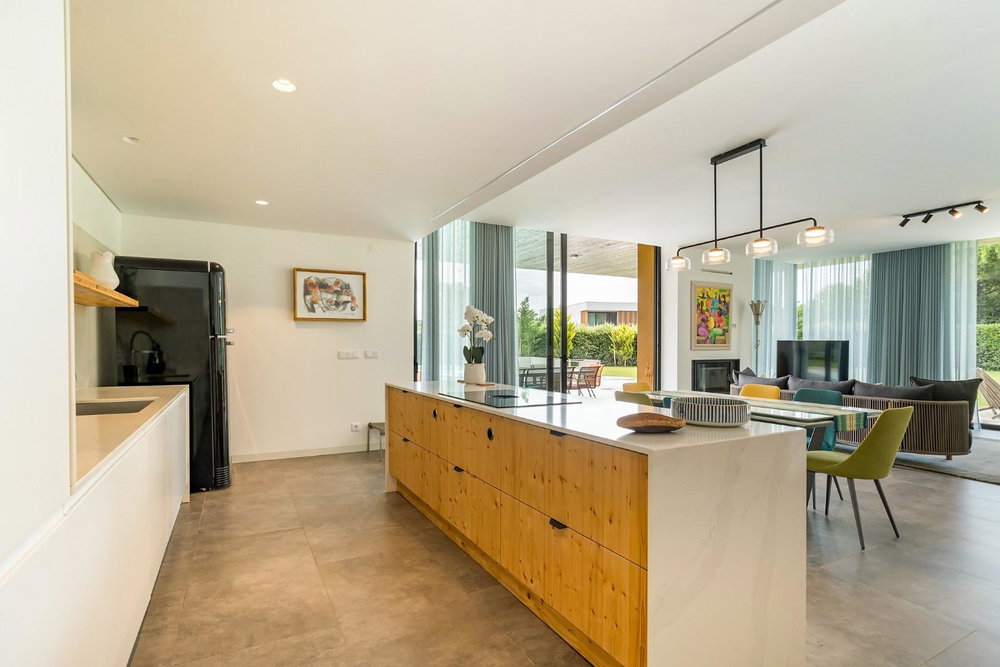 Contemporary Coastal Living in the Heart of Tróia 3631983660