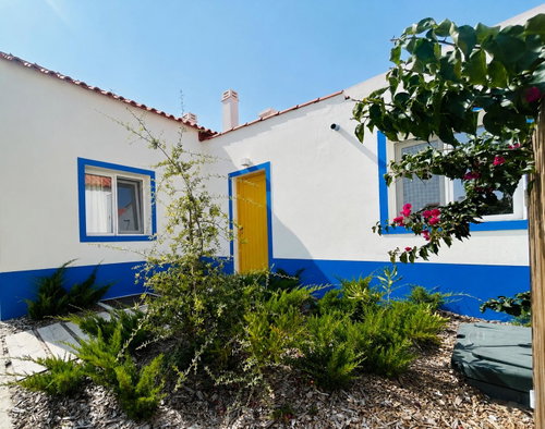 Contemporary 3-Bedroom Villa with Pool at La Réserve 1961590474