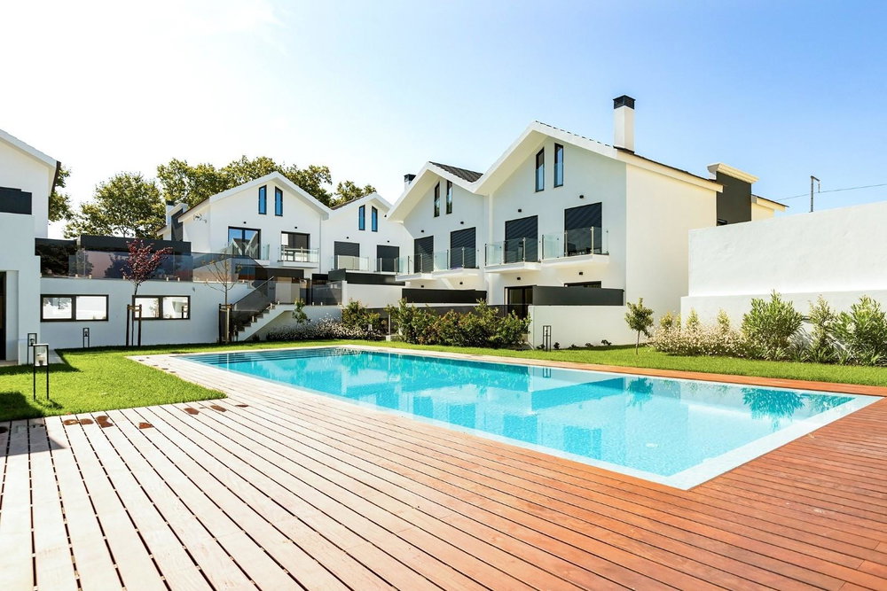 Privacy & Convenience, Villa, Estoril