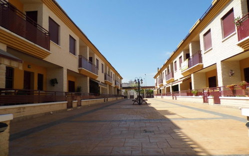 Orihuela · Alicante REF #CSPZ-96874 · Townhouse 959023486