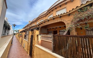 Guardamar Del Segura · Alicante REF #CSPQ-73645 · Townhouse 1333642618