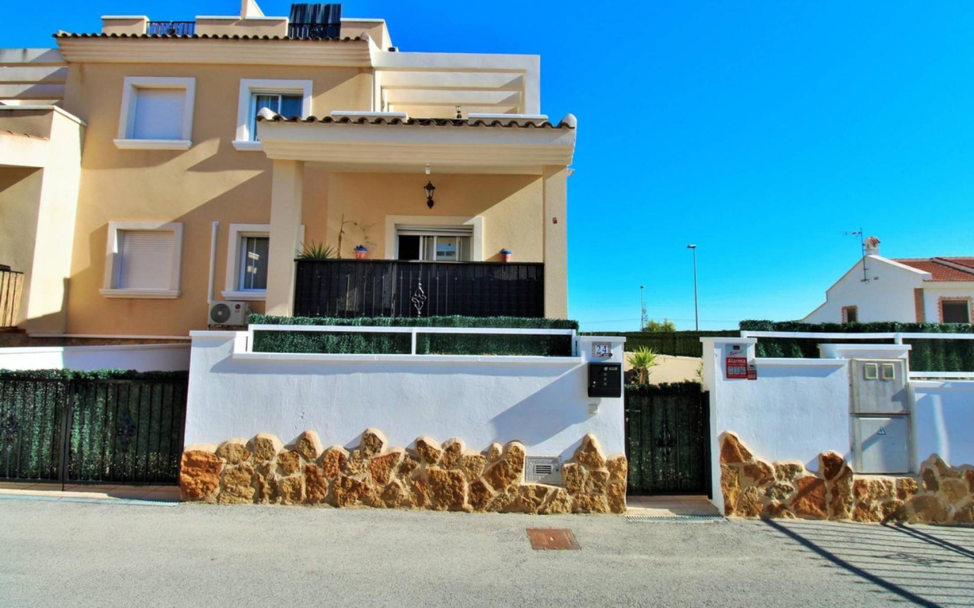 San Miguel De Salinas · Alicante REF #CSPX-87335 · Villa