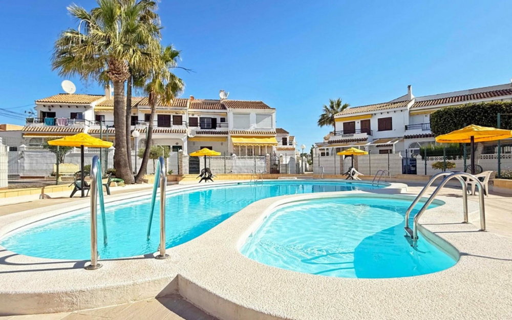 Torrevieja · Alicante REF #CSPX-48631 · Apartment 2361937458