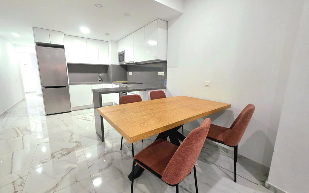 Torrevieja · Alicante REF #CSPX-20410 · Apartment 1940206806