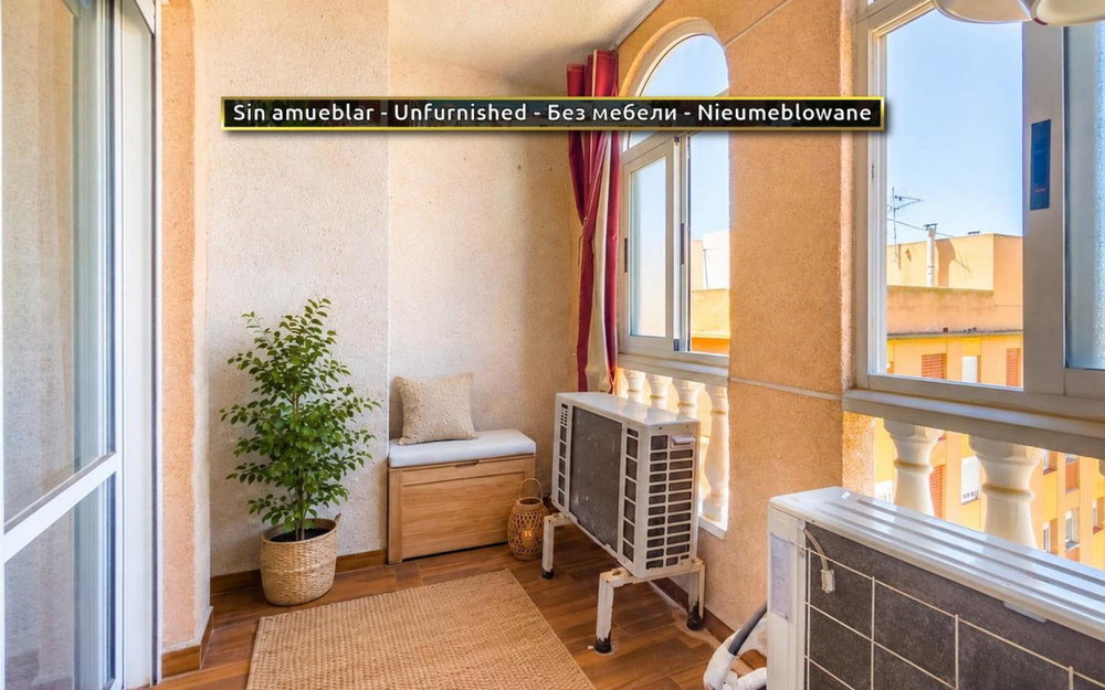 Torrevieja · Alicante REF #CSPX-97027 · Apartment 4265216437