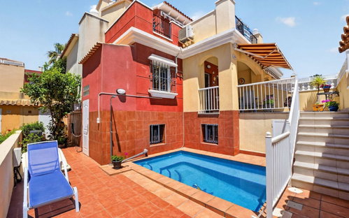 Torrevieja · Alicante REF #CSPX-51224 · Townhouse 3136404006