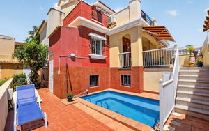 Torrevieja · Alicante REF #CSPX-51224 · Townhouse 3136404006