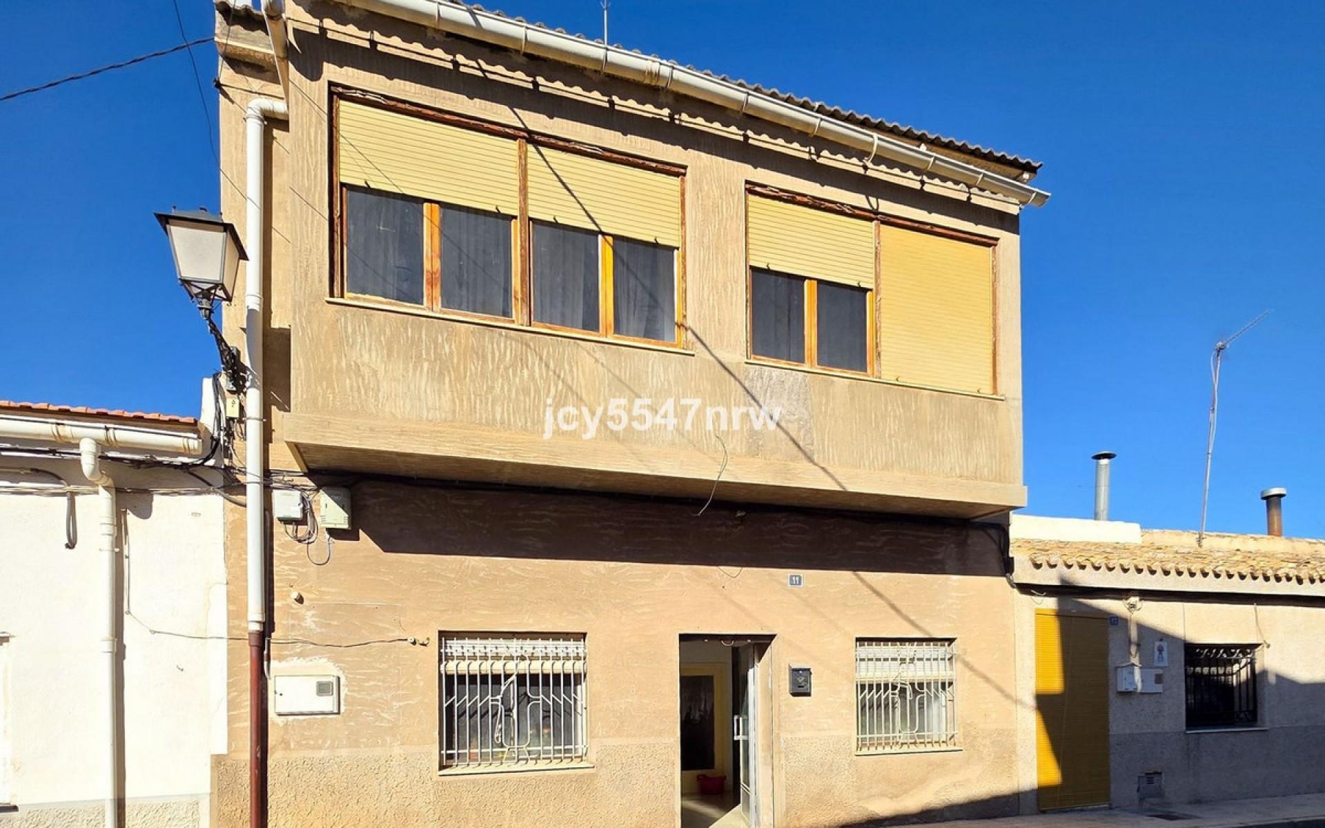 Pinoso Alicante Townhouse