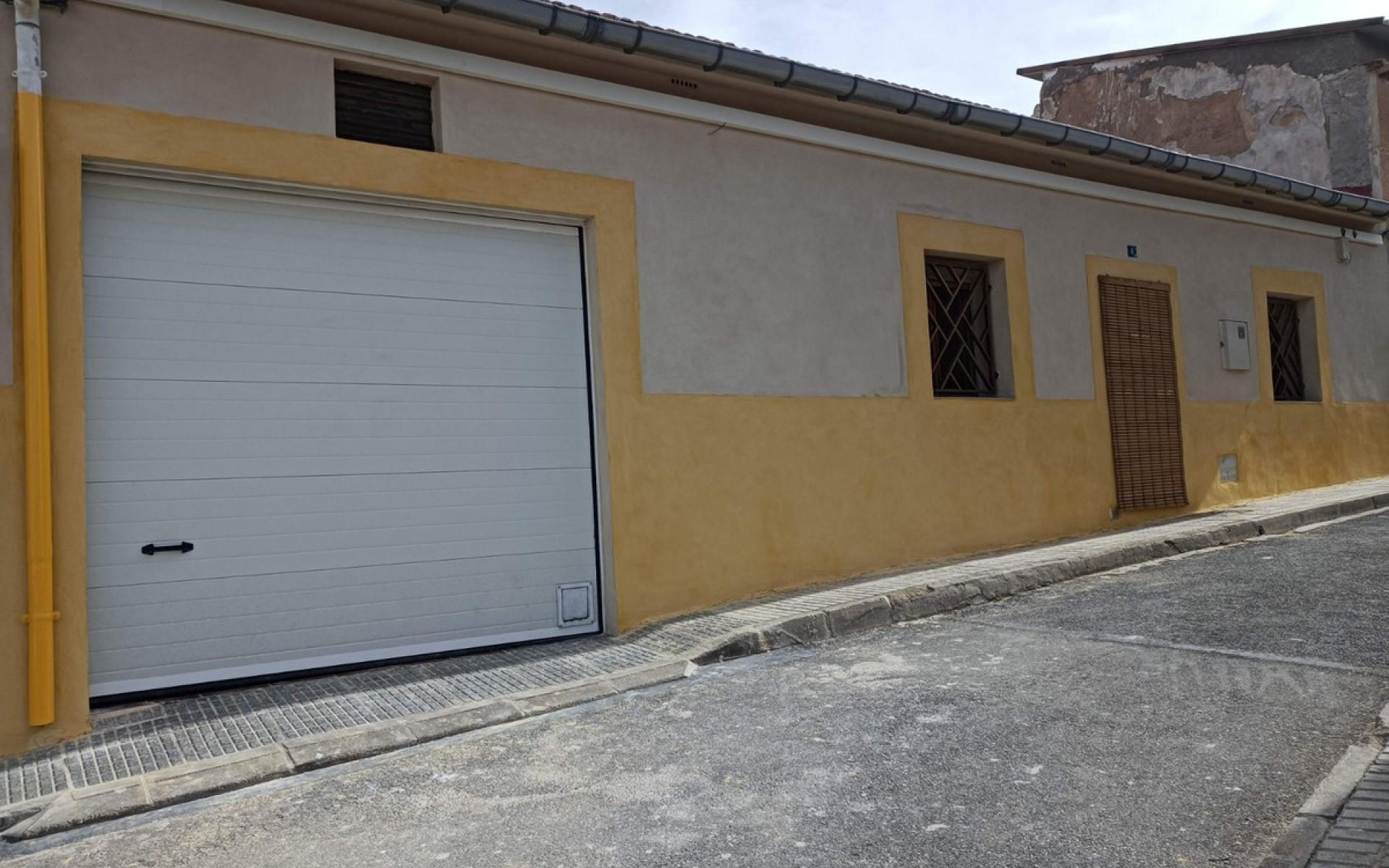Pinoso Alicante Townhouse