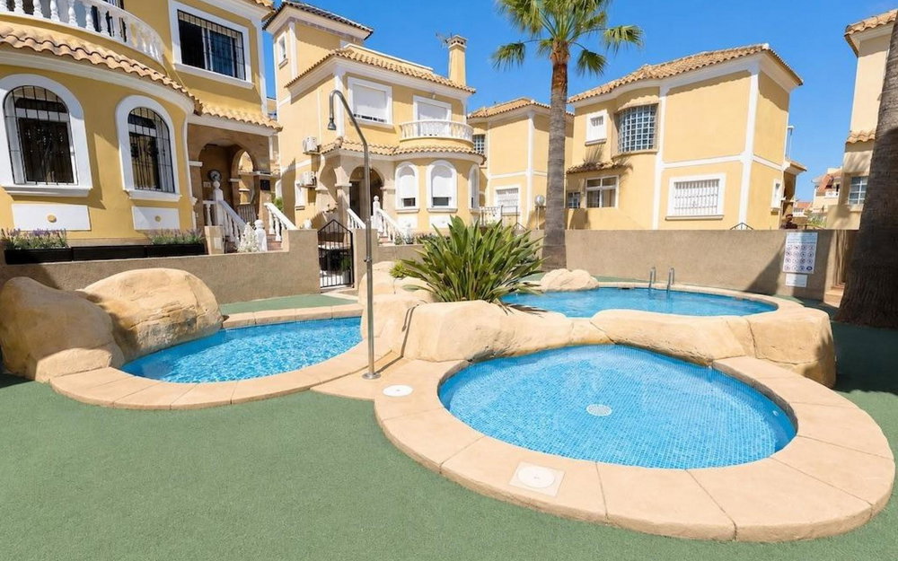 Villamartin Alicante Villa 2406697153