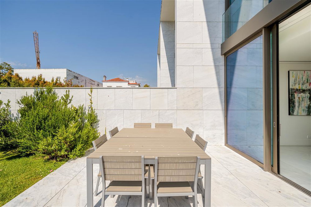 3+1 bedroom triplex house with garden in Legacy 2131772713