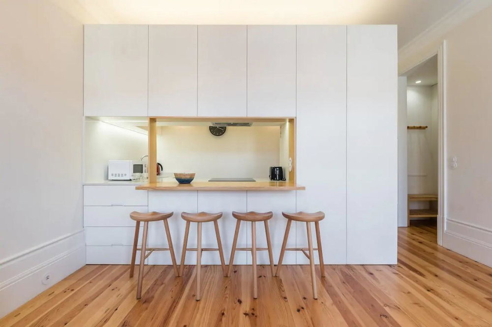1-bedroom apartment, fully decorated and equipped, with balcony, near Batalha, located in Porto city centre