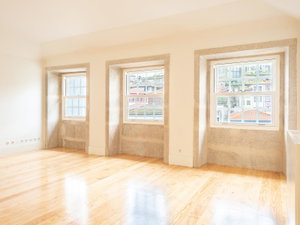 2-bedroom apartment, located in the historic centre of Porto