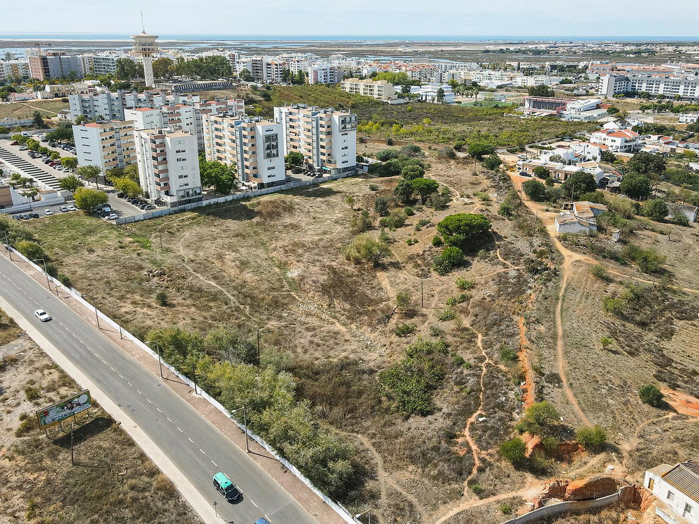 Plot of and for construction in Faro, Algarve 2558737090