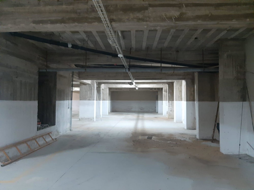 Warehouse in Faro, Algarve 2425998201