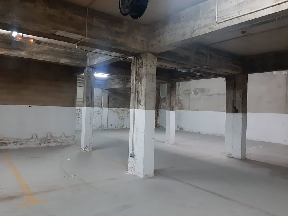 Warehouse in Faro, Algarve 2425998201