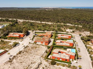 Plot of land with a villa project, in Óbidos 3697538698