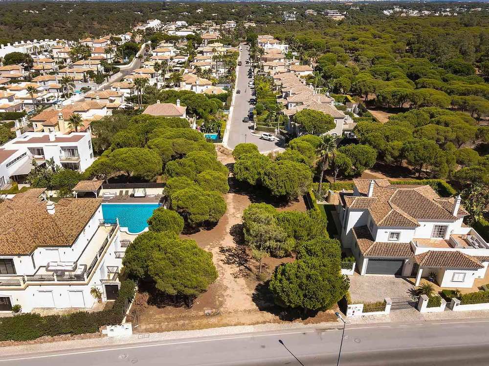 Land for construction, in Varandas do Lago, Algarve 680369814