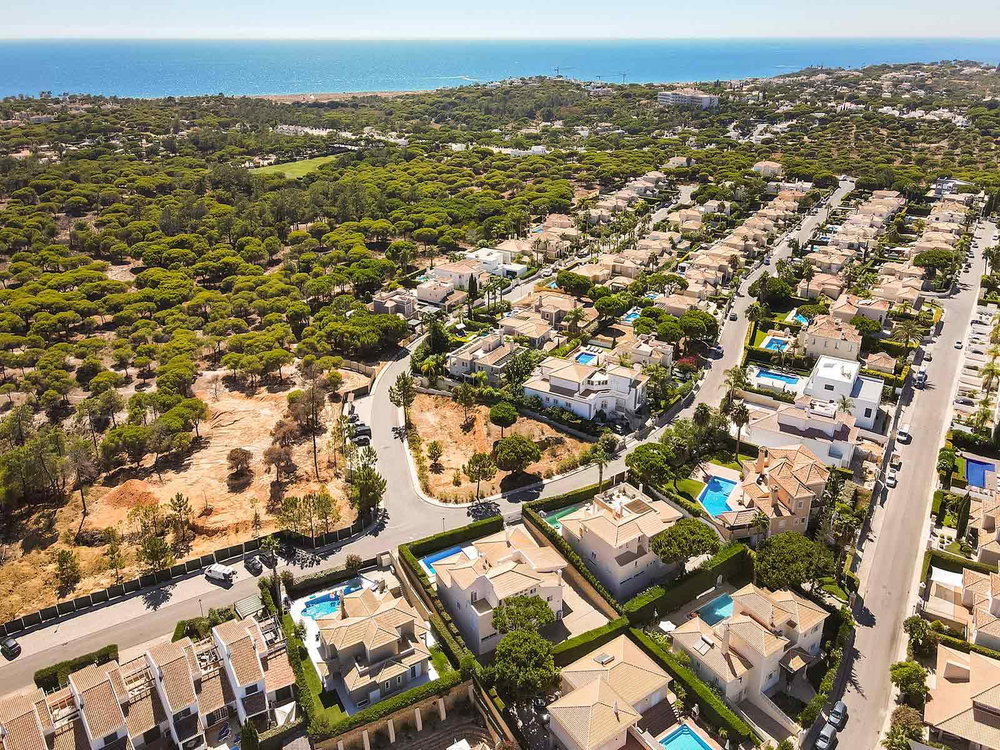 Land for construction, in Varandas do Lago, Ancão, Algarve 647002523