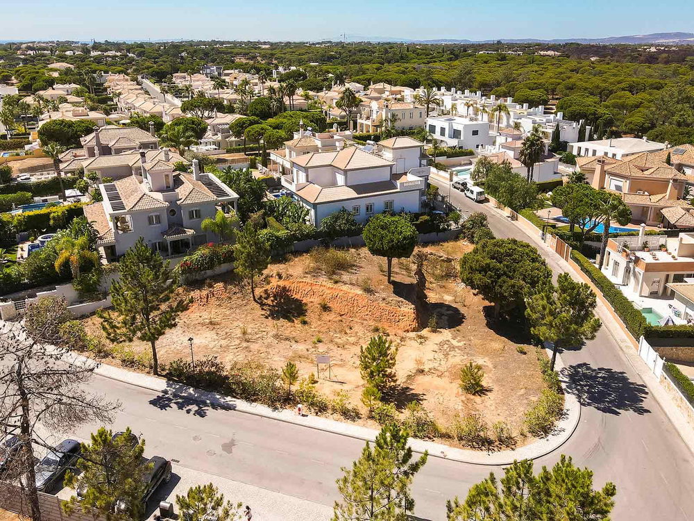 Land for construction, in Varandas do Lago, Ancão, Algarve 647002523