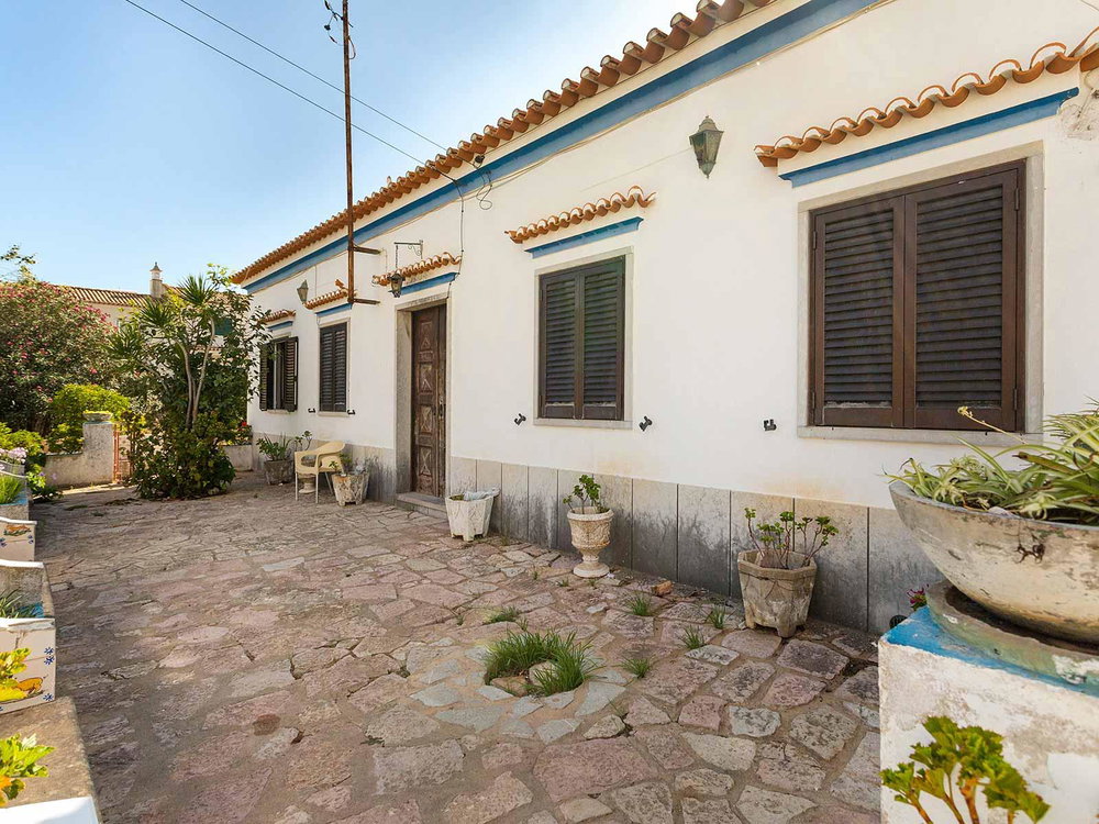 5-bedroom villa, in Alcantarilha, Algarve