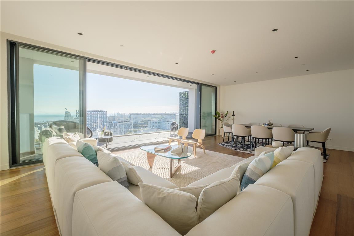 3 Bedroom Apartment with balcony Martinhal Residences