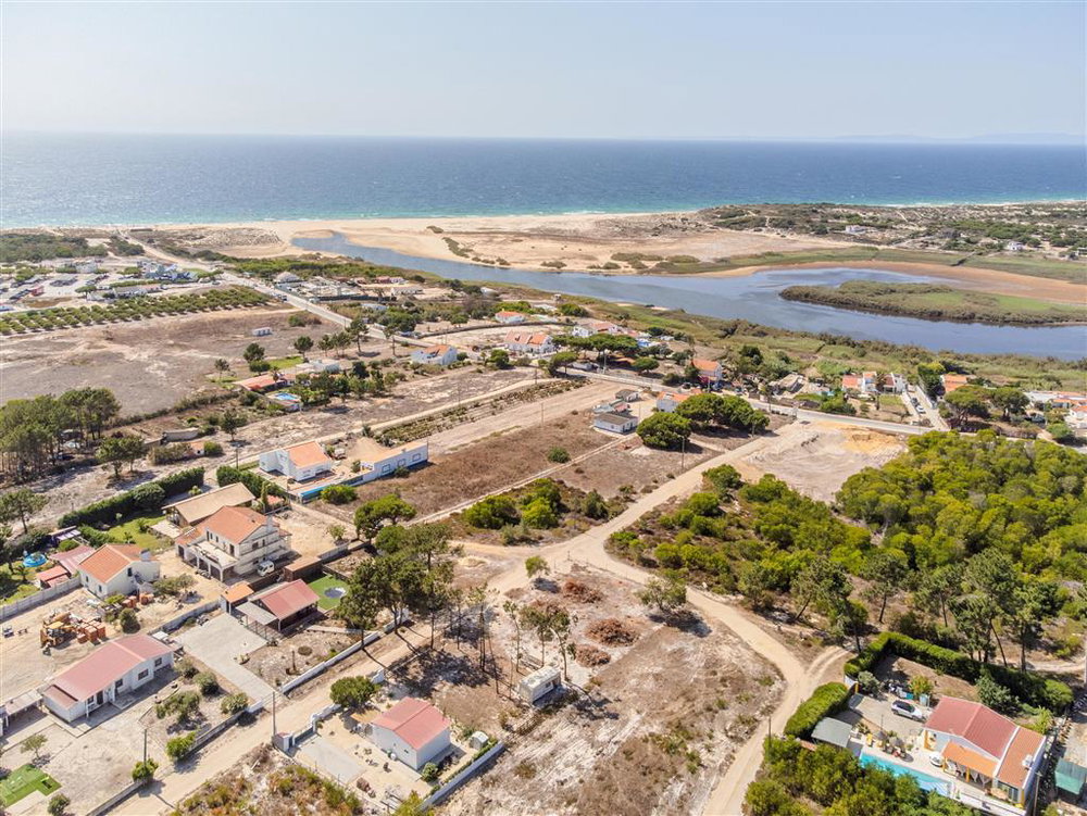Villas overlooking the lagoon, in Melides 2427818412