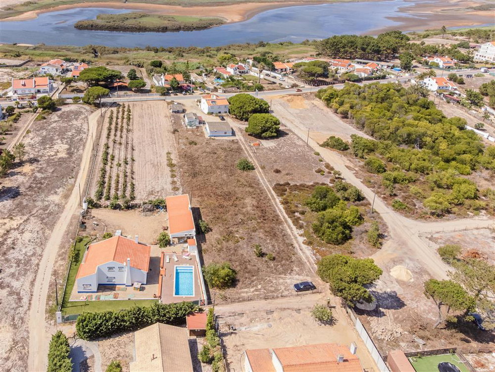Villas overlooking the lagoon, in Melides 2427818412