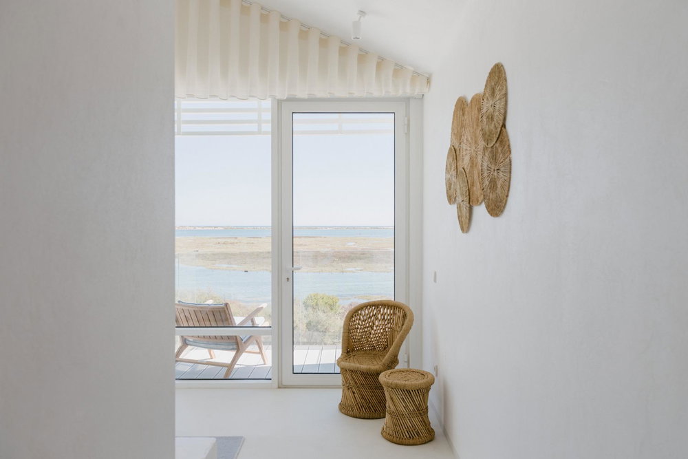 3+1-bedroom villa with private terrace in Fuseta, Faro. 3795415735