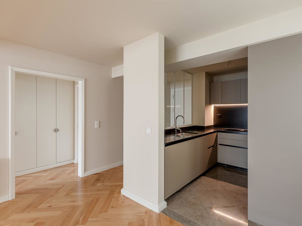 1-bedroom apartment with parking in downtown Porto