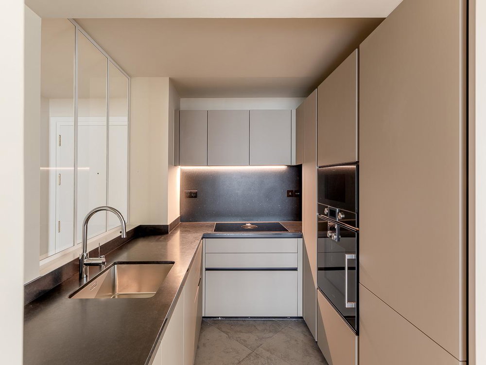 1-bedroom apartment with parking in downtown Porto