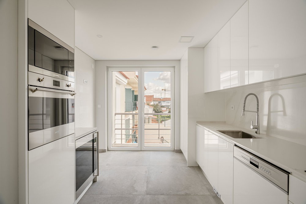 3 bedroom apartment with balcony, in Carcavelos, Cascais 2673816402