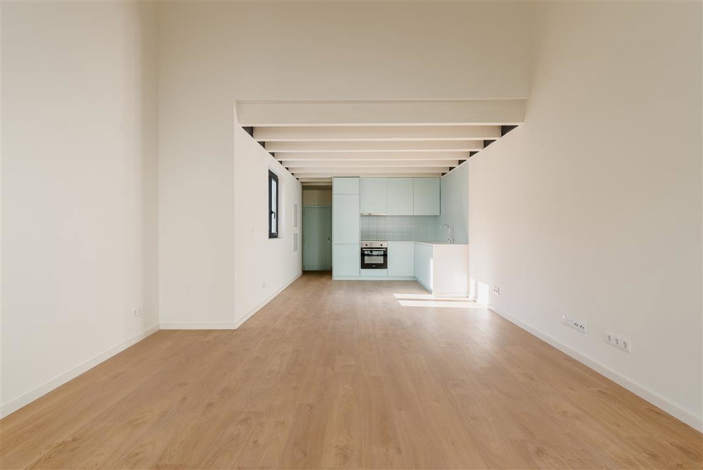 3 bedroom apartment duplex, Miragaia Gardens, Porto