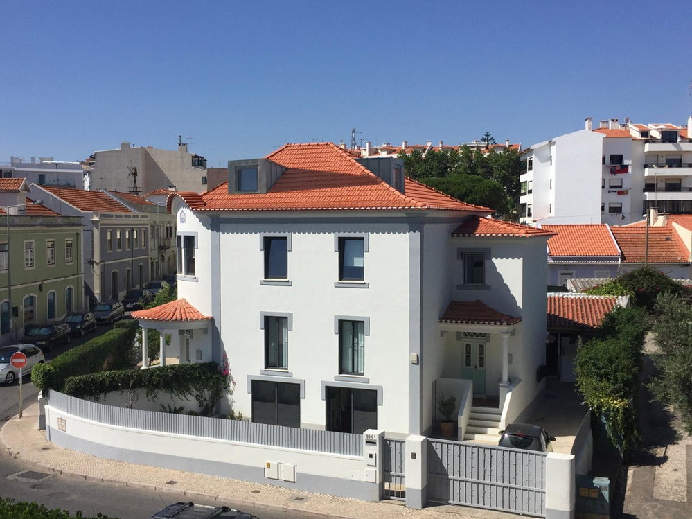 10 bedroom villa with garden and garage in Parede, Cascais 3551421048