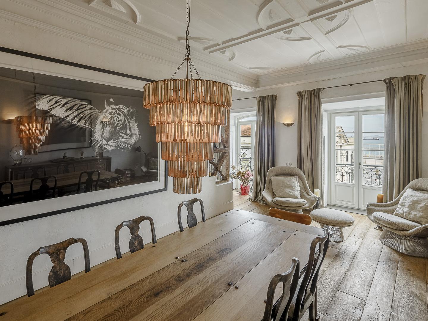 5+2 bedroom duplex with river view in Alfama Lisbon