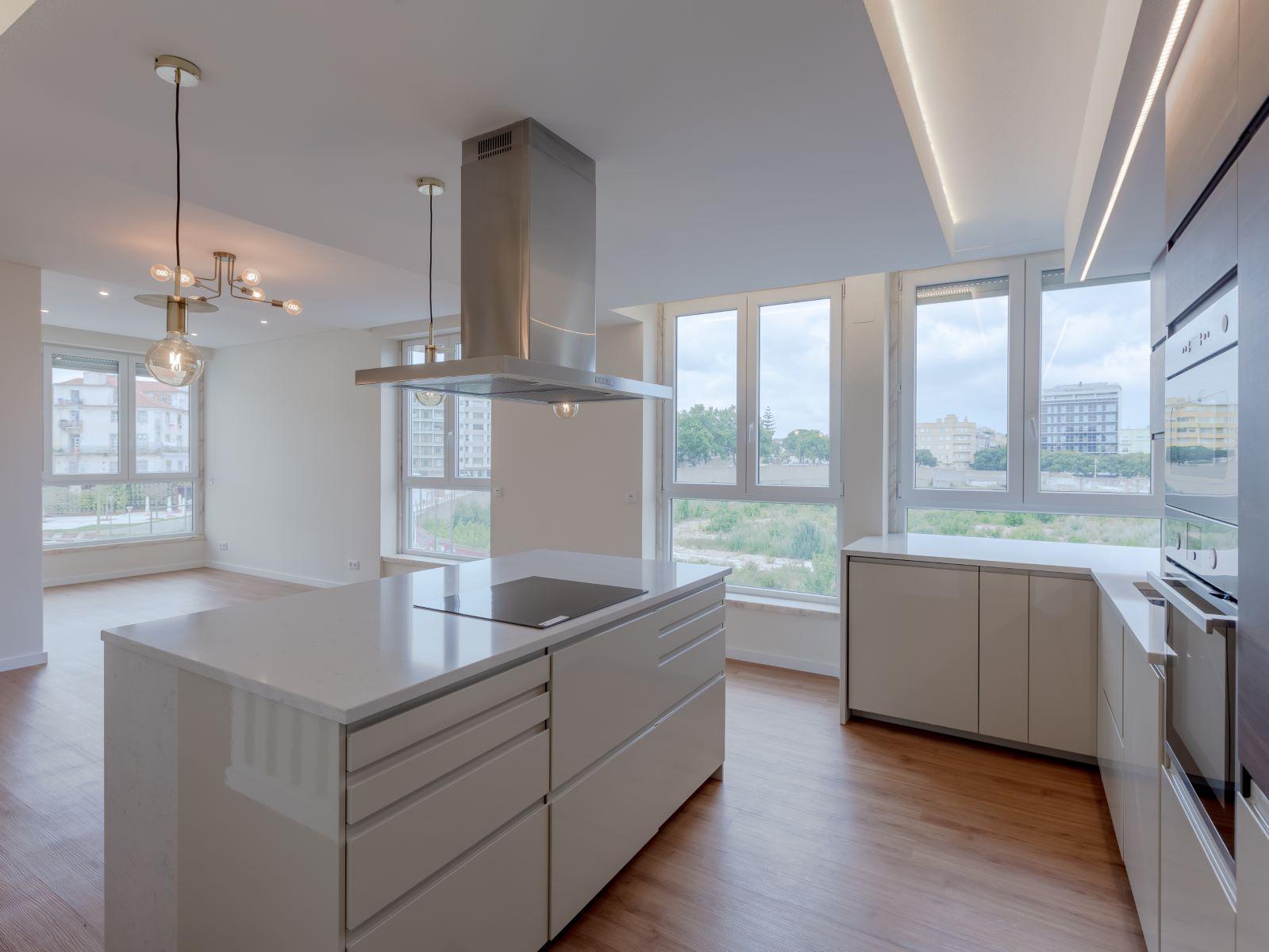 2+1 Bedroom Apartment in Amoreiras Lisbon