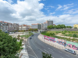 2+1 Bedroom Apartment in Amoreiras, Lisbon 701782526