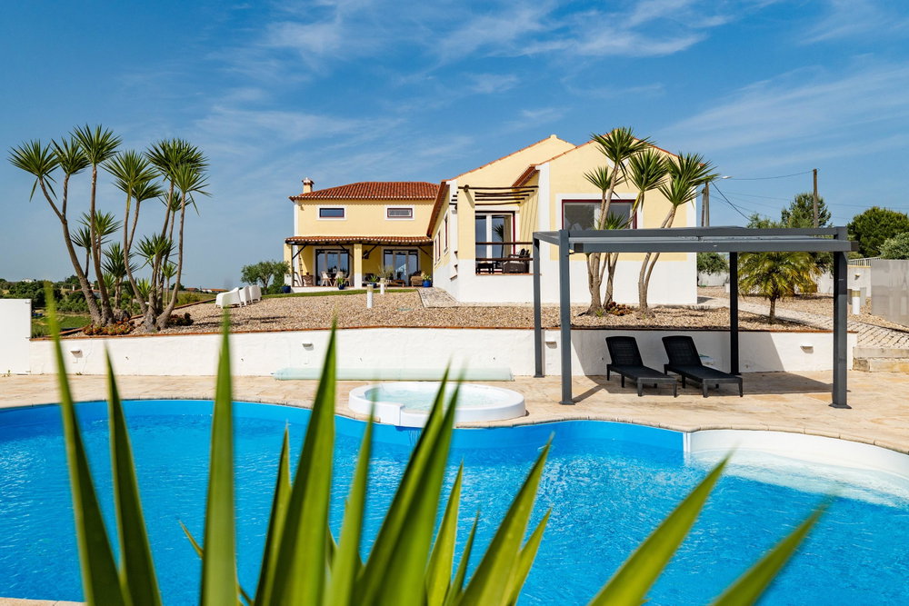 4+1 bedroom villa with heated pool and garage, Santarém