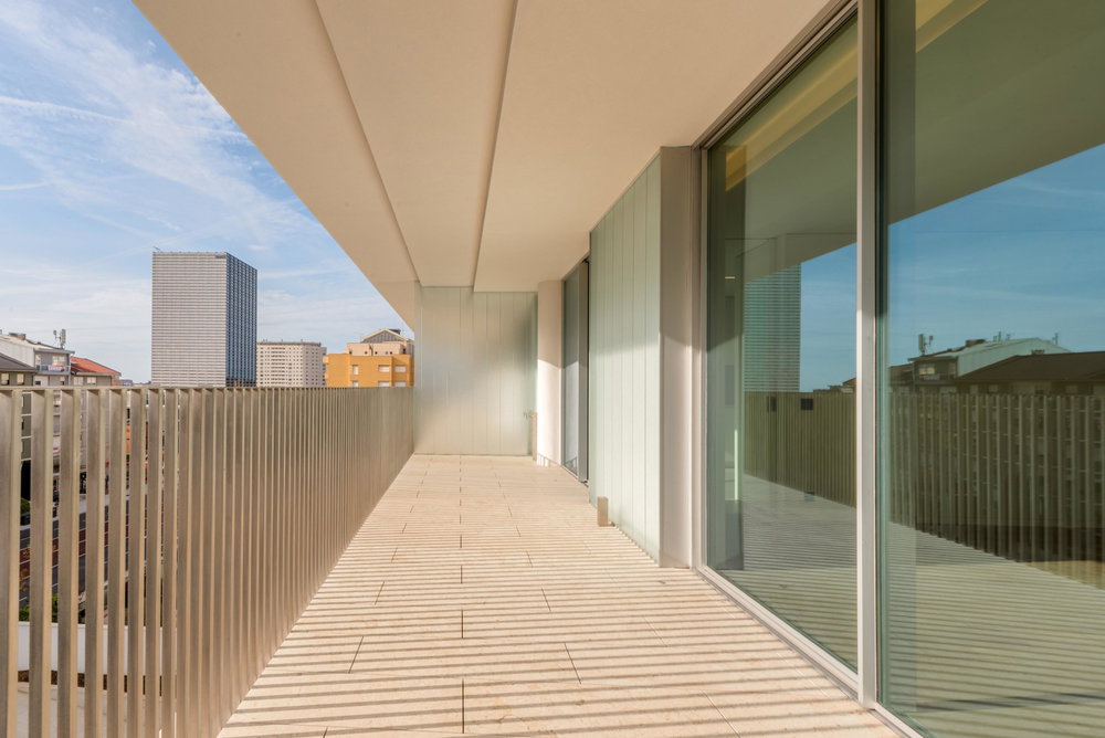 3 bedroom apartment, with box, on Avenida da Boavista, Porto