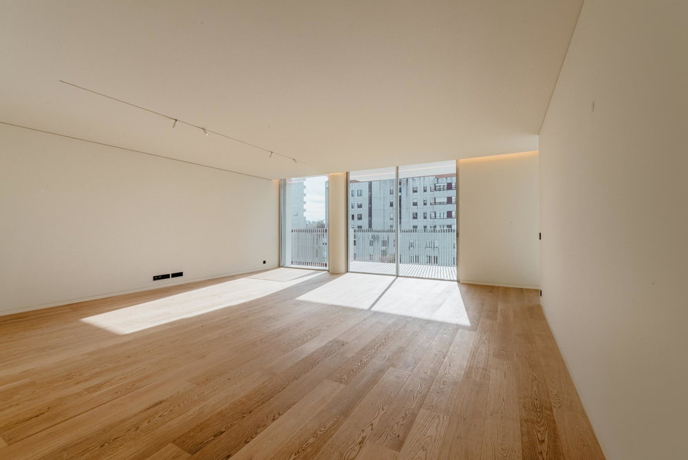 3 bedroom apartment, with box, on Avenida da Boavista, Porto