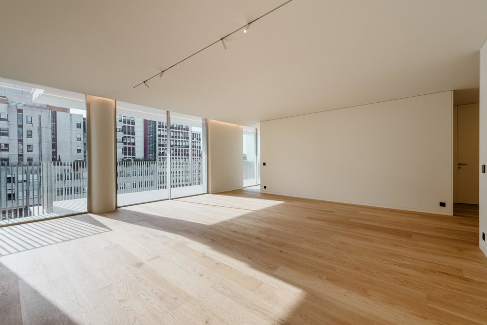 3 bedroom apartment, with box, on Avenida da Boavista, Porto