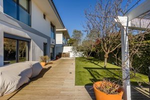 Moradia T4 com jardim e garagem na Parede em Cascais 1380413212