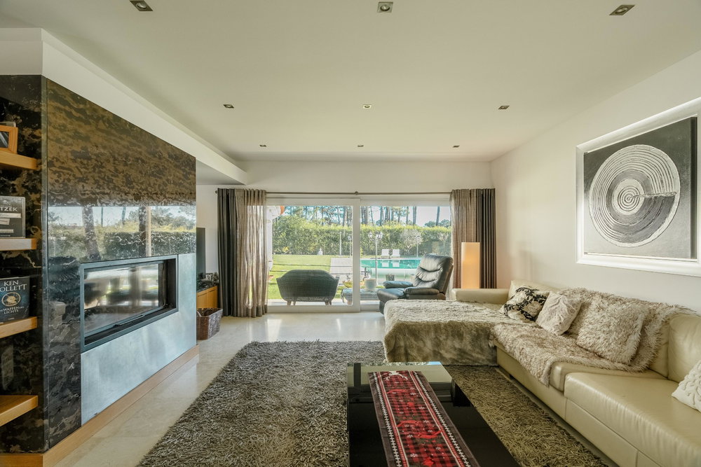 4+1 bedroom villa with pool, in Herdade da Aroeira, Almada
