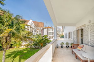 10-bedroom house with garden, in Alvalade, Lisbon 921793812