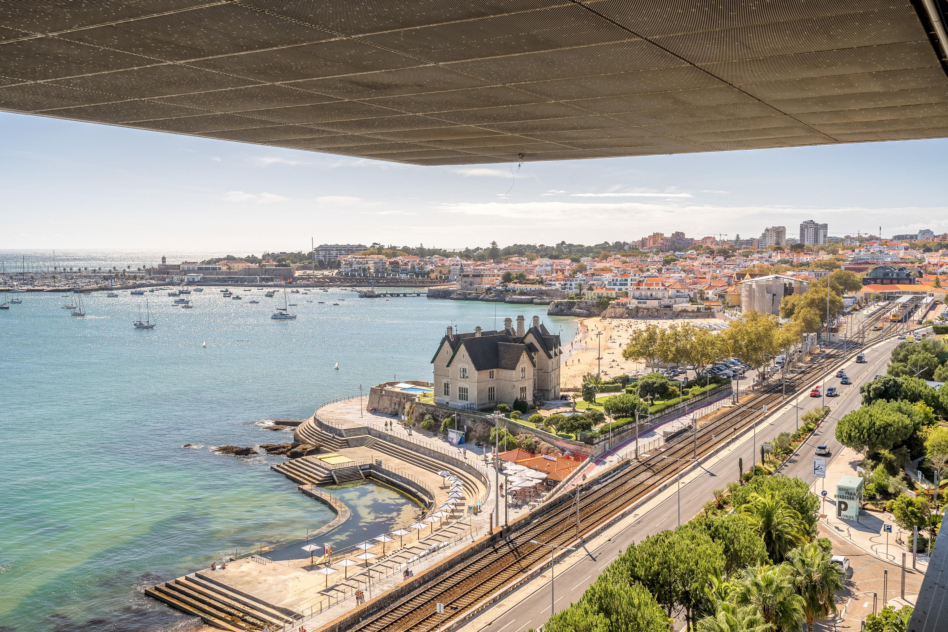 3+1 bedroom duplex sea view in Cascais