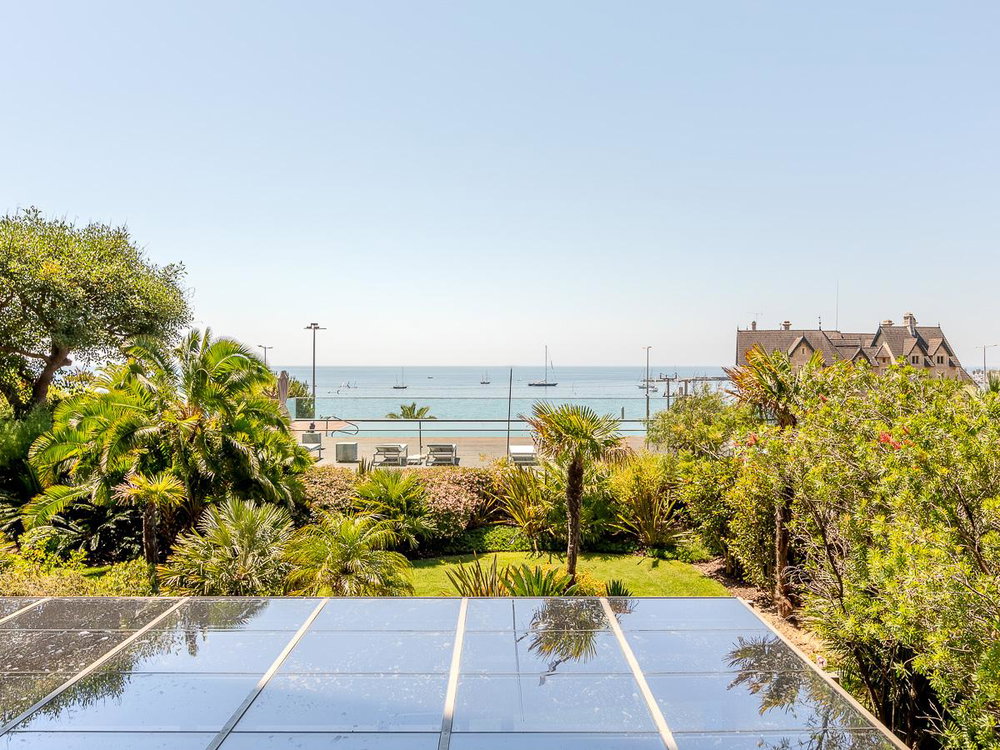 3-bedroom apartment sea view Cascais
